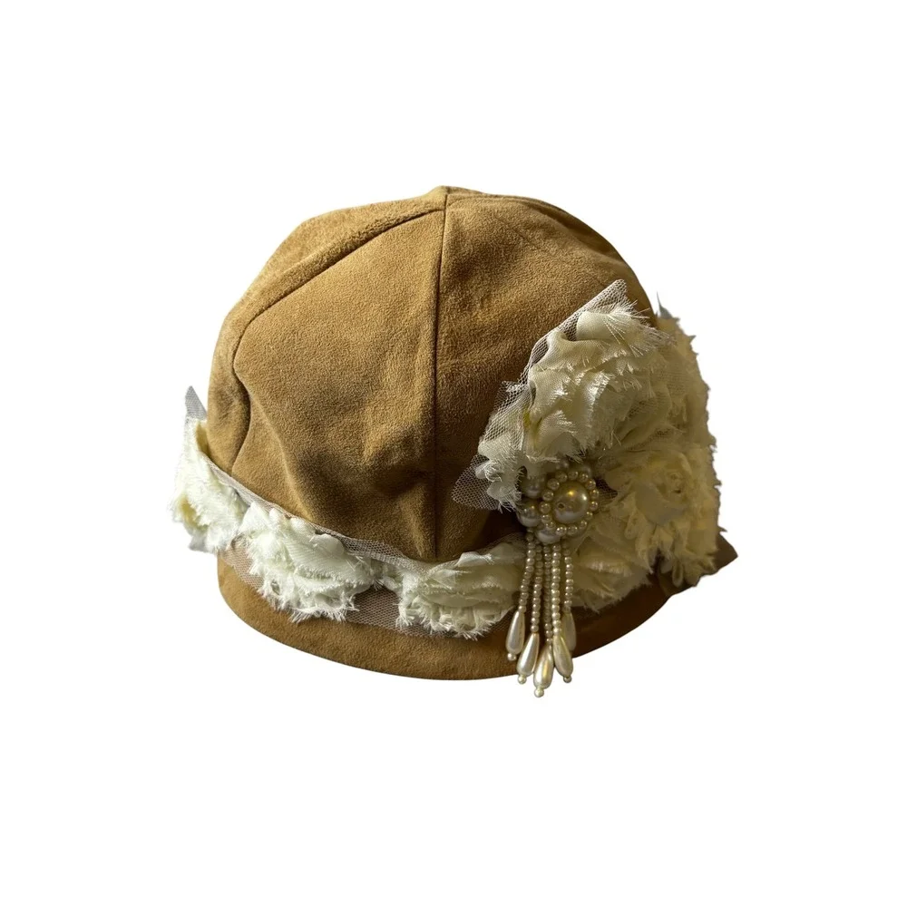 Vintage Doris Designed Tan Suede Cloche Hat Cream Fabric Flowers Pearl Brooch